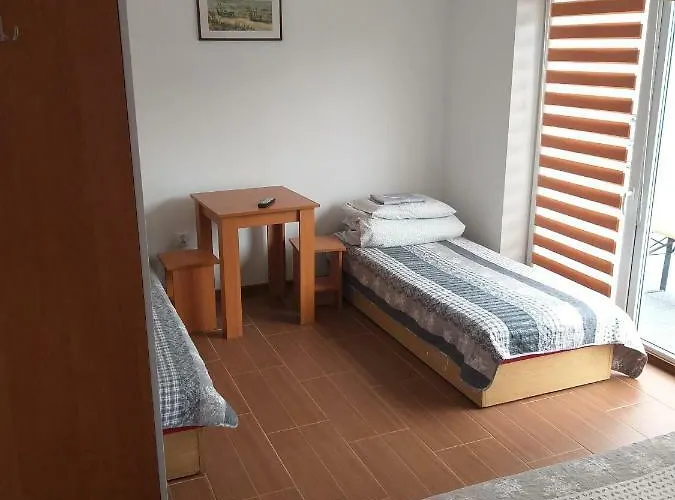 Goscinne Malinowka Jastrzębia Góra